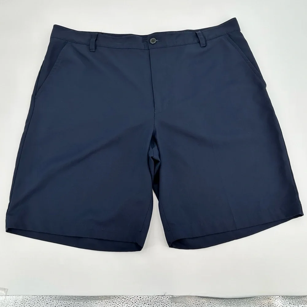 Izod Golf Men’s Navy Shorts w/Non-Slip Waist Band Size 40